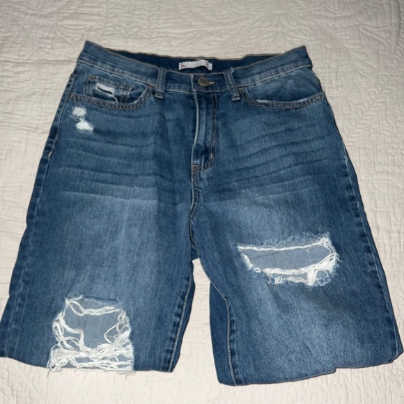 High Rise SO Mom Ripped Jeans - Picture 3 of 4